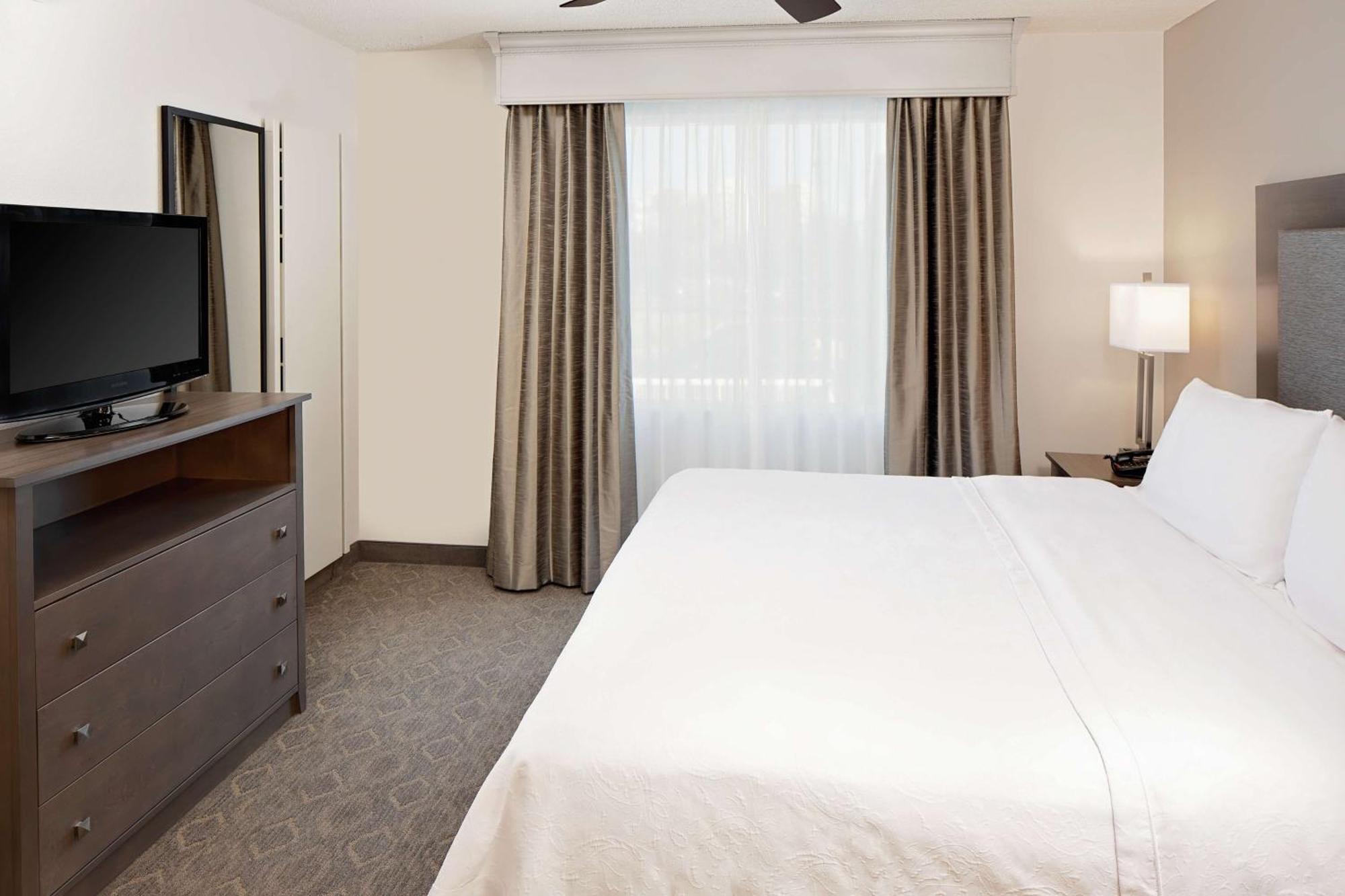 Homewood Suites By Hilton Dallas Market Center Esterno foto