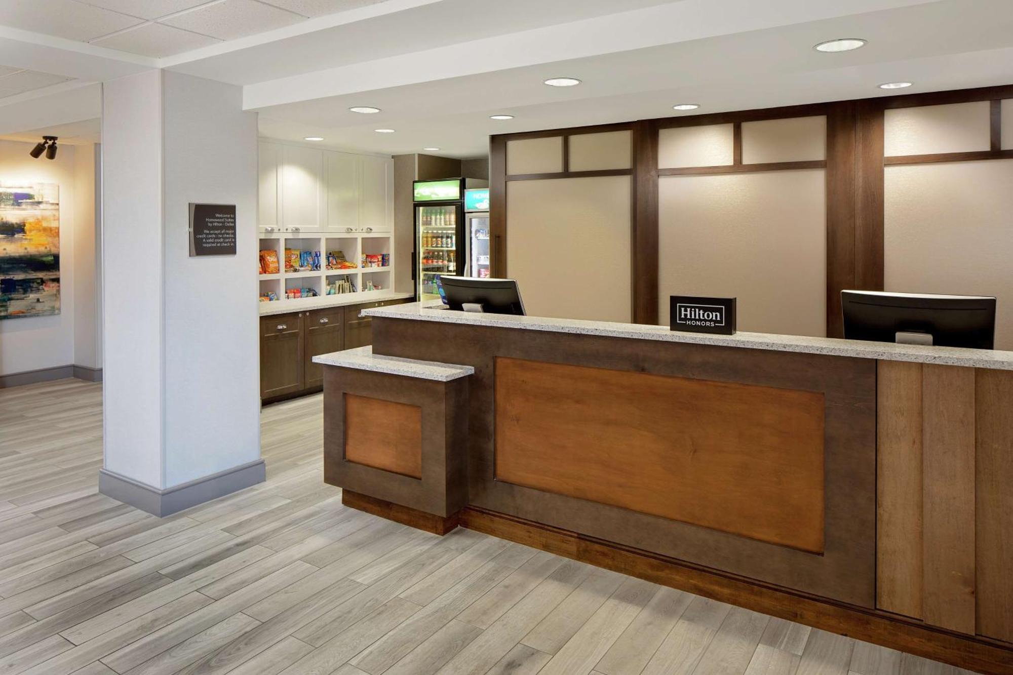 Homewood Suites By Hilton Dallas Market Center Esterno foto