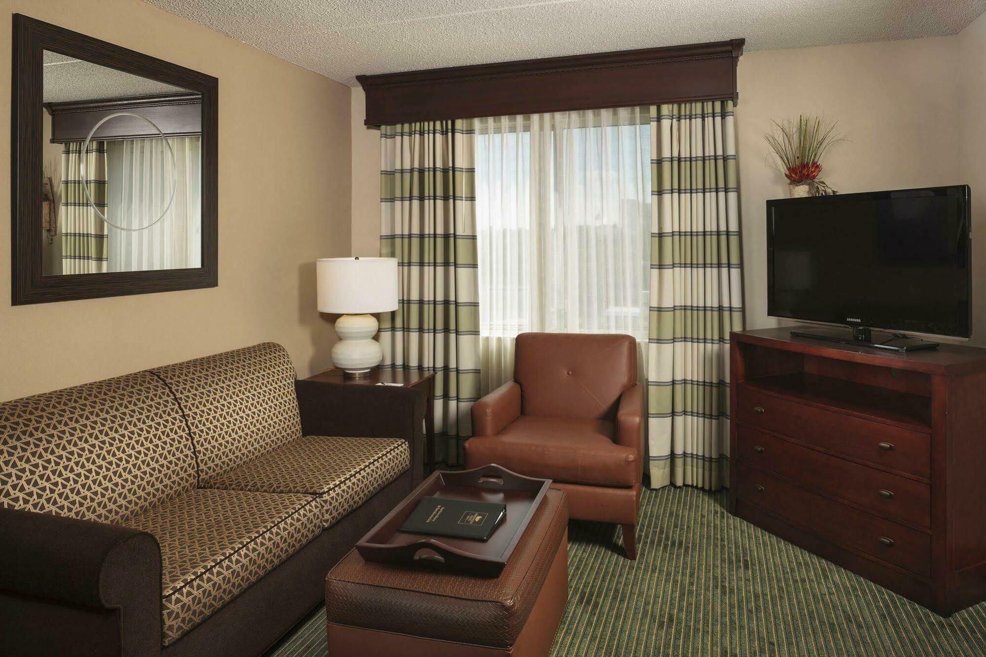 Homewood Suites By Hilton Dallas Market Center Esterno foto